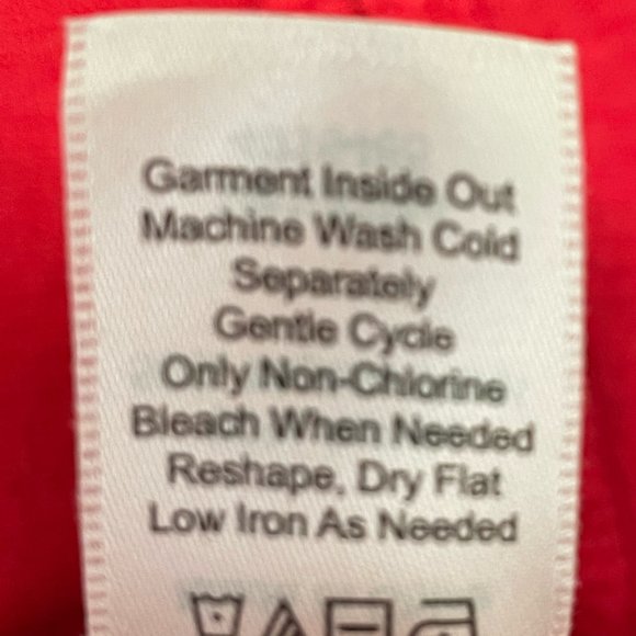 Coldwater Creek Red Sweater with Cable Knit Detail around the V Neck Size L (14) - Picture 6 of 6